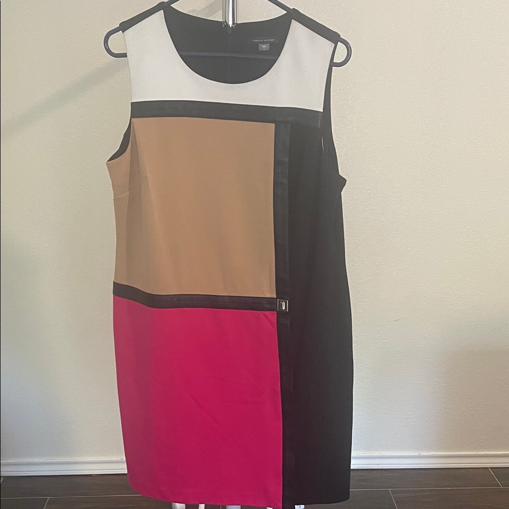 Tommy Hilfiger Colorblock Sleeveless Dress